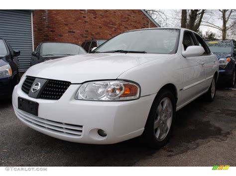 Cloud White Nissan Sentra S Special Edition Photo