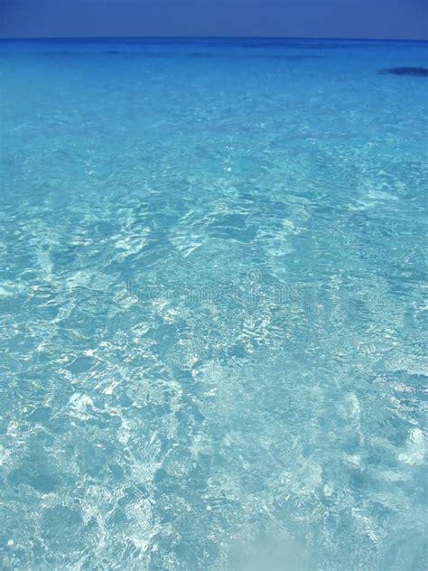 Acqua Blu Del Turchese Del Mare Caraibico In Cancun Fotografia Stock