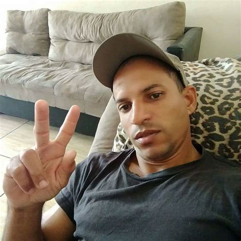 Pedreiro de 33 anos é morto tiro nas costas em assalto em Roseira