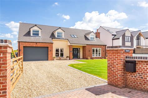 4 Bedroom Detached House For Sale In Doncaster