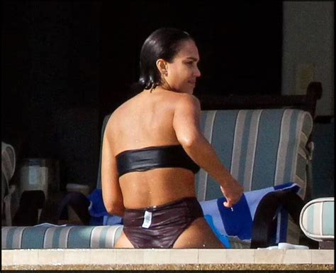 Jessica Alba Beautiful Ass In Sexy Thong Bikini In Cabo San Lucas