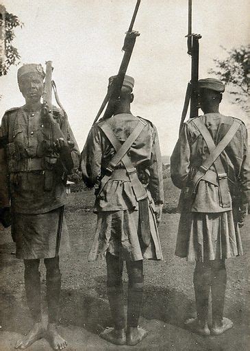 Tanzania Three Soldiers Of The Kings African Rifles Free Public