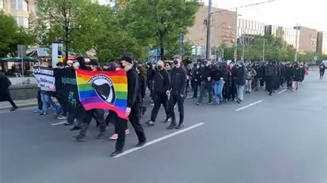 Montagsdemo Und Wer Das Nicht Feiert Hat Verloren Leipzig 08 05 23