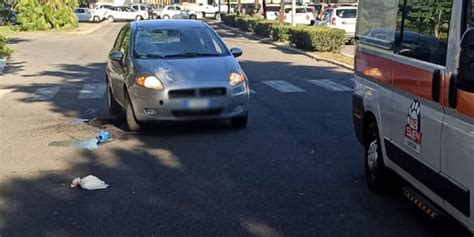 Crotone Passante Investita Da Auto Mentre Attraversava La Strada