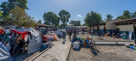 Familias Haitianas Desplazadas Por La Violencia En Los Barrios Donde