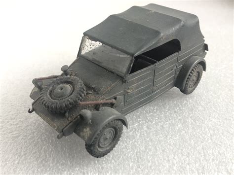 Italeri 312 VW Kdt 1 Typ82 Kübelwagen Wehrmacht gebautes Modell im