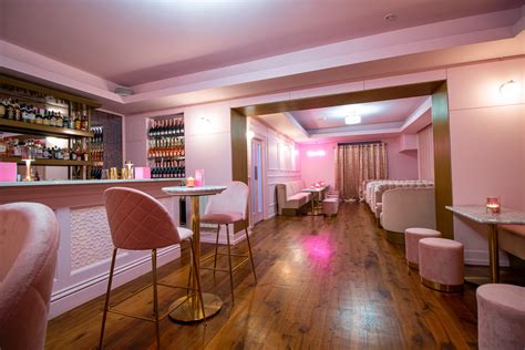 Pink Bar Bon Appetit