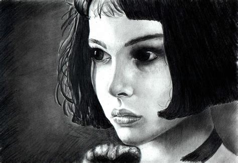 Natalie Portman: Natalie Portman Black And White