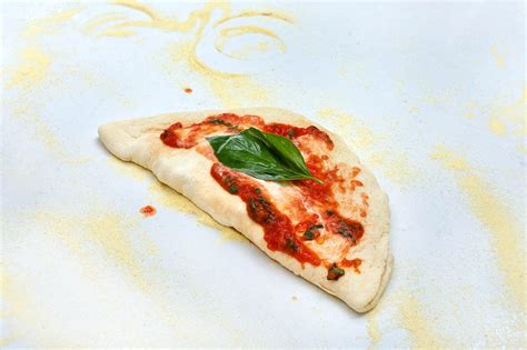 Calzone Pizza Recipe How To Make Calzone Pizza Fuego