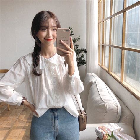 Đây chính là mẫu áo hot hit bạn cần sắm nhất thu này vì mặc kiểu gì cũng đẹp và sang hết nấc