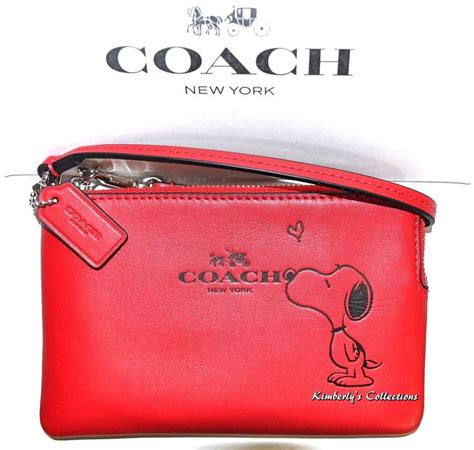 Coach X Peanuts Snoopy Ltd Ed Red Calf Leather Wristlet Clutch Wallet