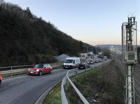 Staus Und Lange Arbeitswege K Nnen Pendler Krank Machen