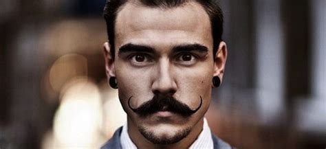 Гусарские усы: как их отрастить +3 совета по созданию образа