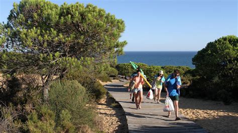 Dos De Las Tres Mejores Playas De Andaluc A Est N En Huelva Seg N