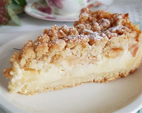 Crostata Sbriciolata Cuor Di Ricotta E Pere Dolce Ripieno Cremoso