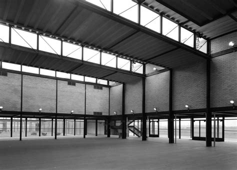 Secondary Modern School Hunstanton The Assembly Hall Looking Into The East Green Court Riba Pix