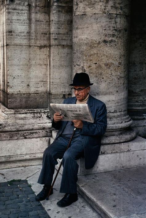 Steve Mccurry Gorgeous Photographs Of People Reading Around The World