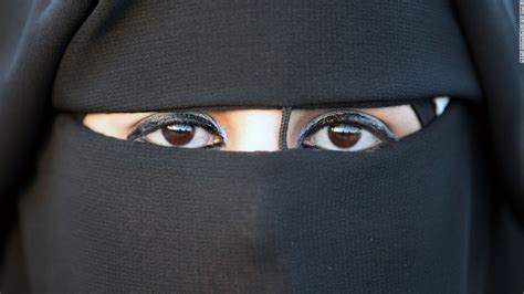 Do Women Who Wear The Burka Hijab Niqab Ever Feel Very Hot Sex Picture