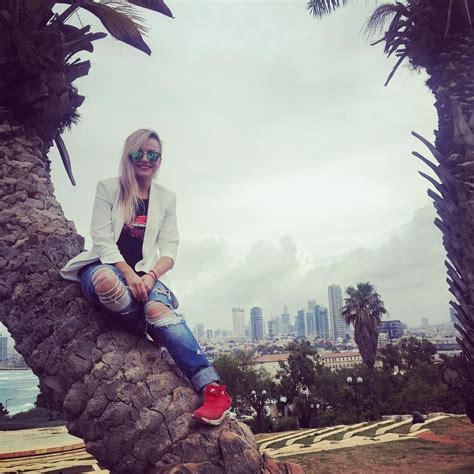 Poli Genova Hot And Sexy Photos The Fappening