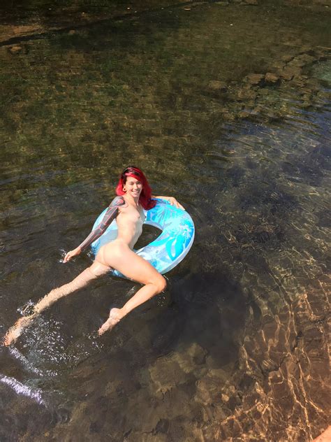 Naked Fun In Nature Nudes Girlsdoingstuffnaked Nude Pics Org