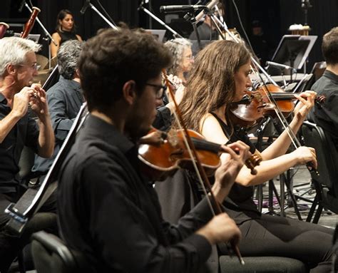 La Orquesta Estable Del Teatro Col N Se Presenta Al Aire Libre Buenos