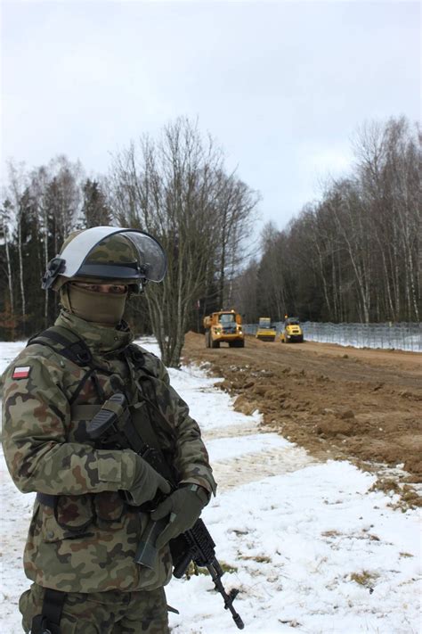 Ruszyła budowa zapory na granicy polsko białoruskiej 16PDZ