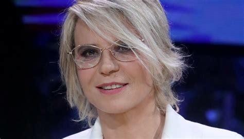 Uomini E Donne Cambio Programmazione Per Lo Show Di Maria De Filippi