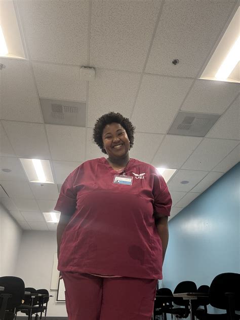 What Do Medical Assistants Wear? | UEI College