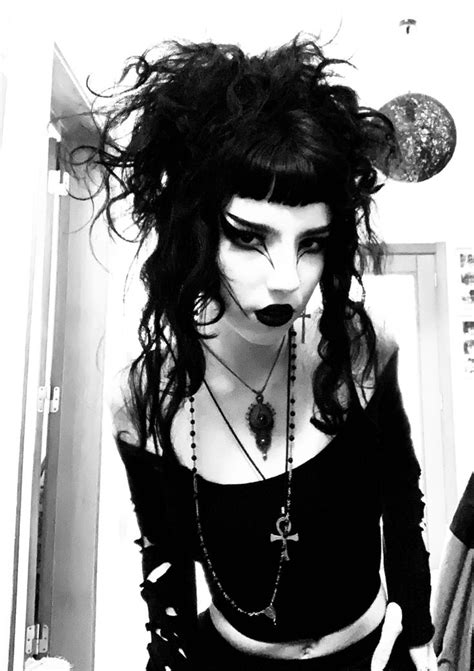 Pin On Me🦇🕸 Goth Hair Goth Look Gothic Hairstyles