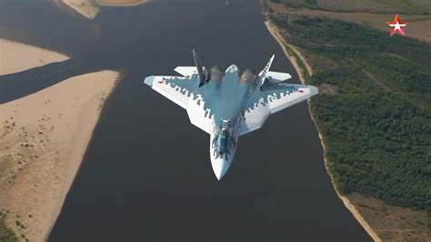 New Video Of Russias Sukhoi Su 57 Doing A Low Level Photo Shoot