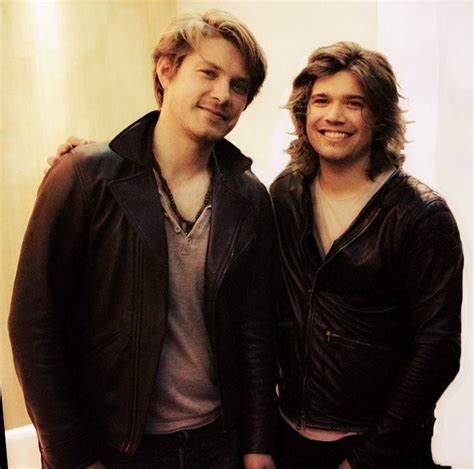 Taylor And Zac Be Still My Heart Zac Hanson Taylor Hanson Handsome