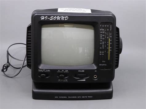 Lot Retro Portable 80s Mini Tv Radio