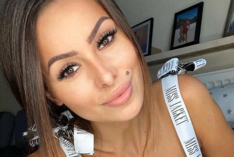 Patrycja Szreder z Gogglebox w bikini Modelka pochwaliła się obłędną figurą po ciąży Jakie