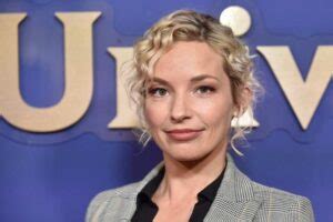 Perdita Weeks Bikini Pictures Hot Sexy Livinlavidalowcarb