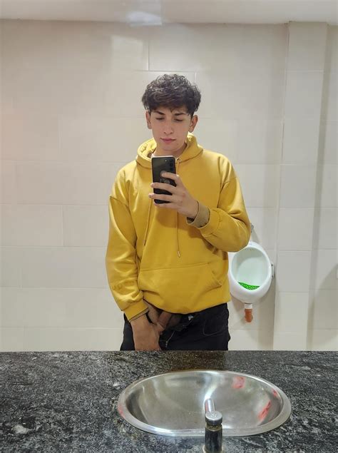 Hi I M Basti I M 19 Years Old And Every Time I Can I Take My Dick Out For A Selfie Lol R