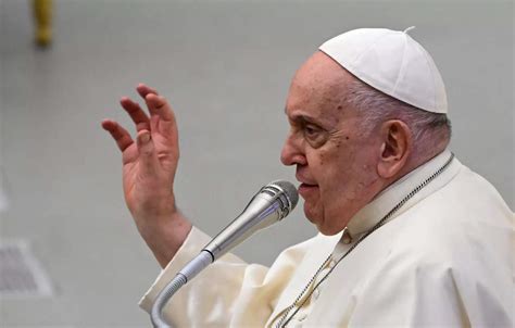 Pope Urges Leaders To Put Climate Fight Over National Interests ET