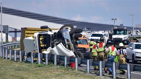 Drivers react as today nj turnpike accident shuts down three lanes 33