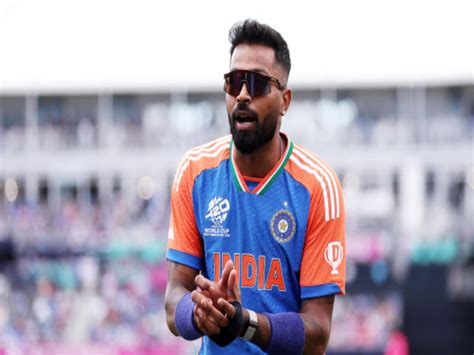 Irfan Pathan Explain How Hardik Pandya Bowling Form Will Help India