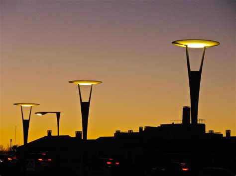 Modern Exterior Column Pedestrian Lighting