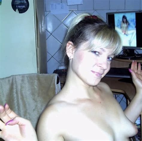 Amateur Blonde MILF Sucking Dick Porn Pic