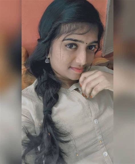 instagram  varshaavarshu follow  frnd