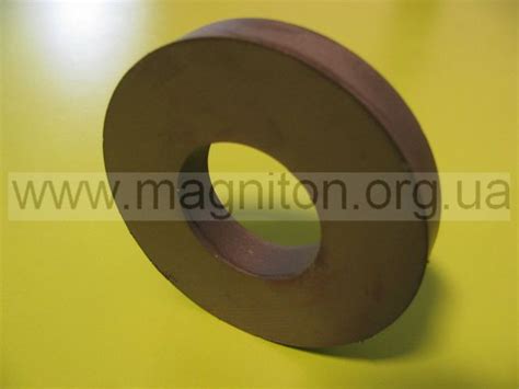 Магнит кольцо ферритовое D72-d32xh12 mm, магнит в динамик, магнит с ...