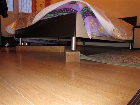 esa wooden blocks   bed