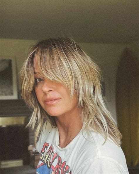 Mammas Got A Brand New Shag Hot Mess Hair Hair Lengths Medium Hair Styles