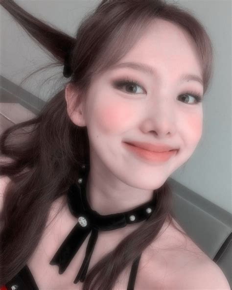 Twice Nayeon Nayeon Soft Pink Icon Coloring