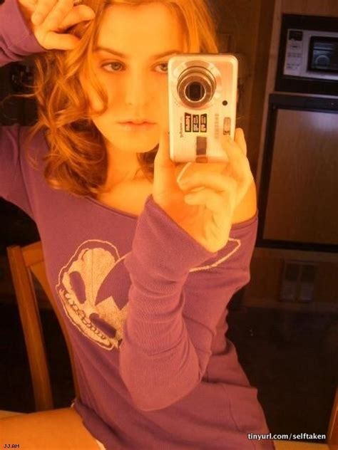 Amateur Teen Selfies Selfshot Mirror Porn Pic