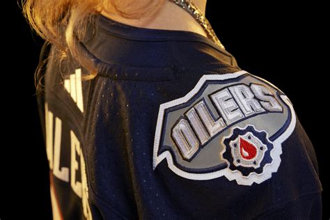 Oilers reveal new "reverse retro" jersey featuring Oil Gear logo ...