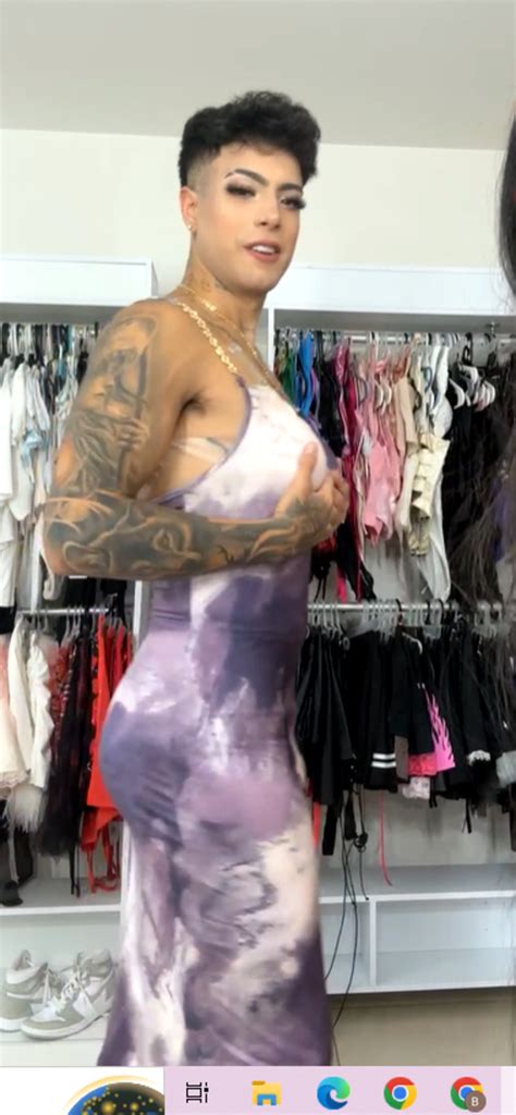 Yeri Mua hace draga a su novio Naim Darrechi, quien terminó sintiéndose