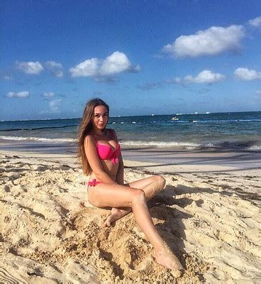 Hot Sexy Audrey Freeman Bikini Pics