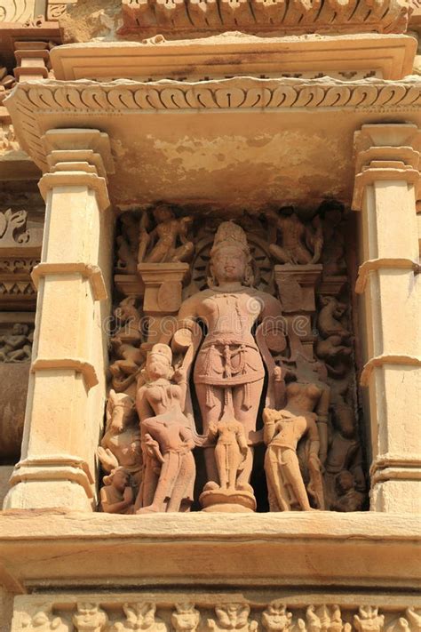 Escultura De Los Templos De Khajuraho La India Foto De Archivo